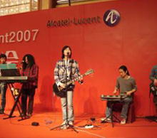  Pop band performance